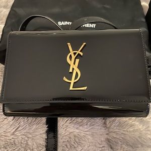 YSL “KATE BELT BAG IN PATENT LEATHER”